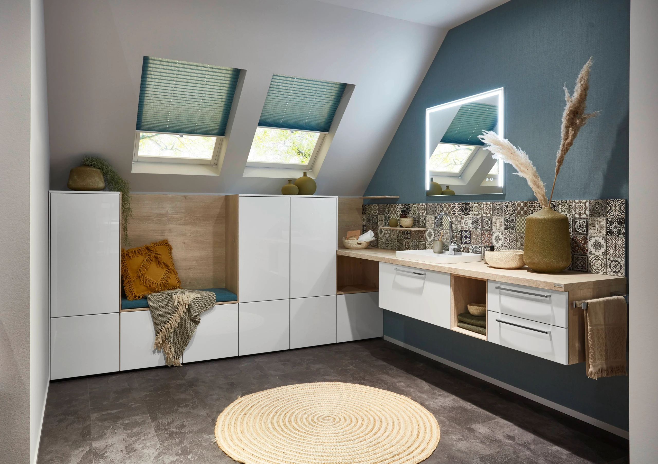 Passion collection showcasing dynamic forms